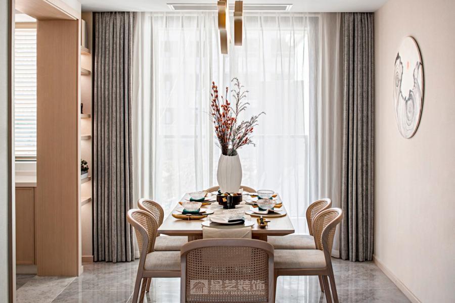 不追求華麗，而追求舒適；不堆砌裝飾，而回歸生活本身